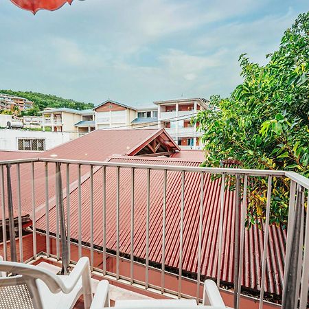 Hotel Bambou & Spa 莱特鲁瓦西莱 外观 照片