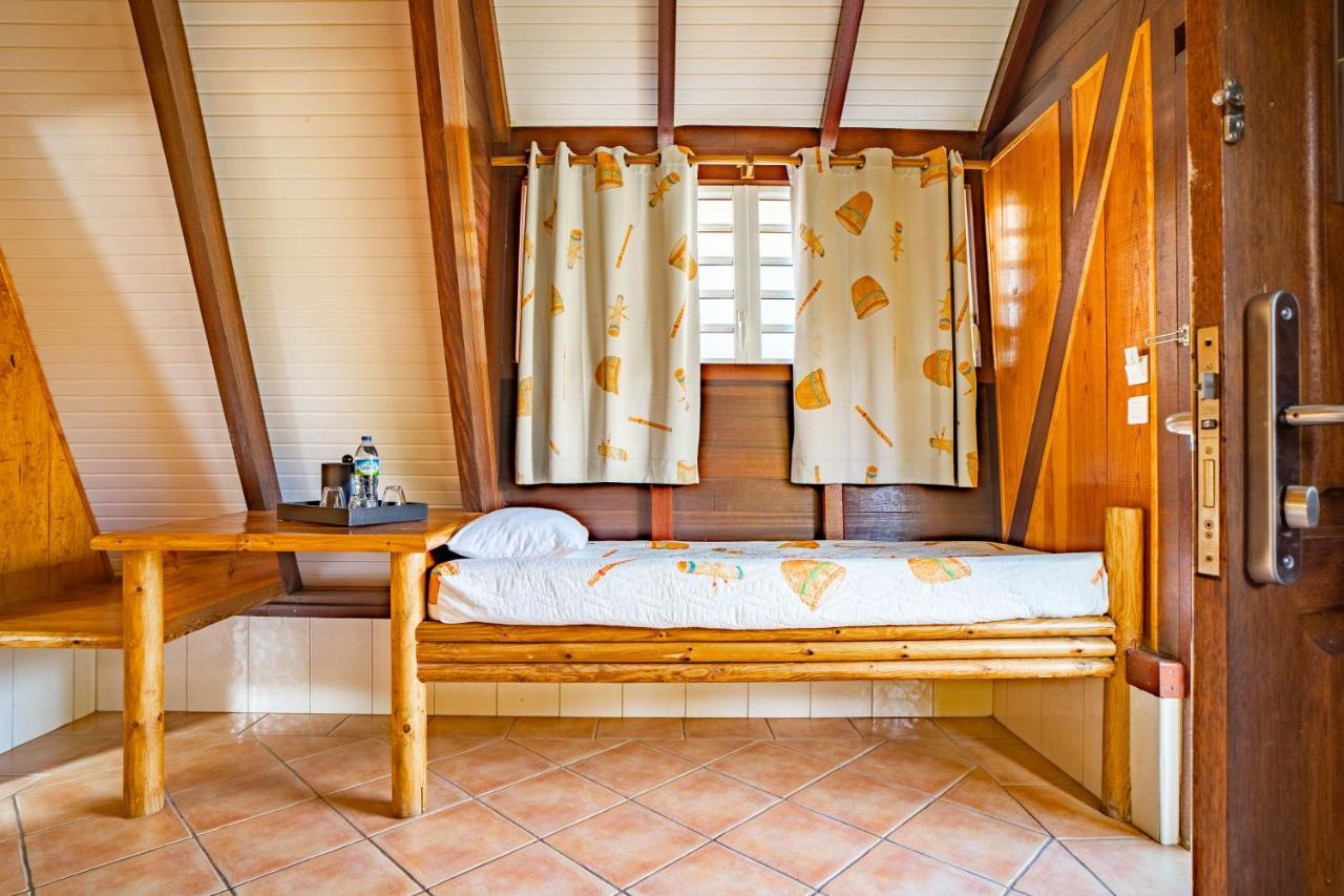 Hotel Bambou & Spa 莱特鲁瓦西莱 外观 照片